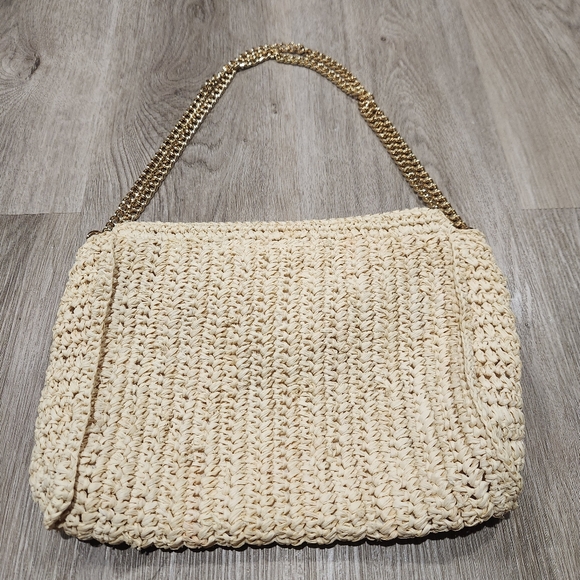 Covertible raffia shoulder/crossbody purse with gold chain - Picture 4 of 12